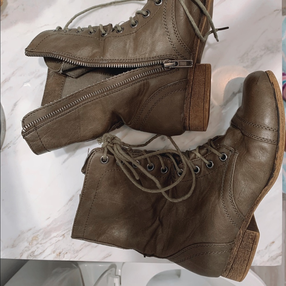 Brown combat boots!!